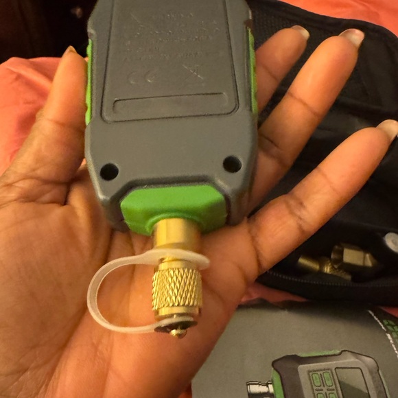 Digital Vacuum Gauge Digital Display
Counting Display
0.5MPA Vacuum ST-VG90 - Picture 3 of 8